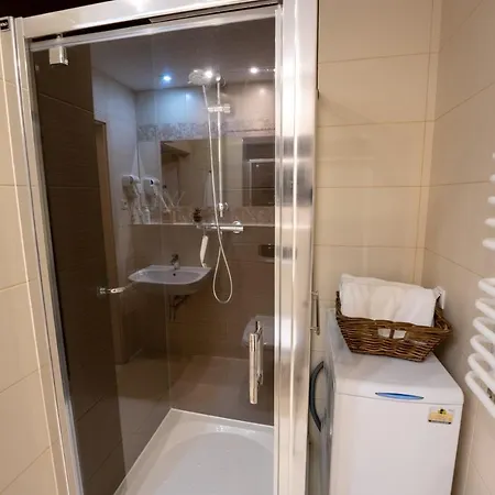 Apartment Feniks 12 - 63 M2 *